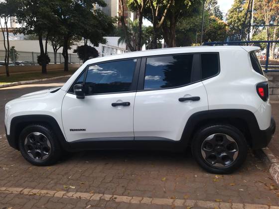 JEEP RENEGADE 1.8 16V FLEX STD 4P AUTOMÁTICO